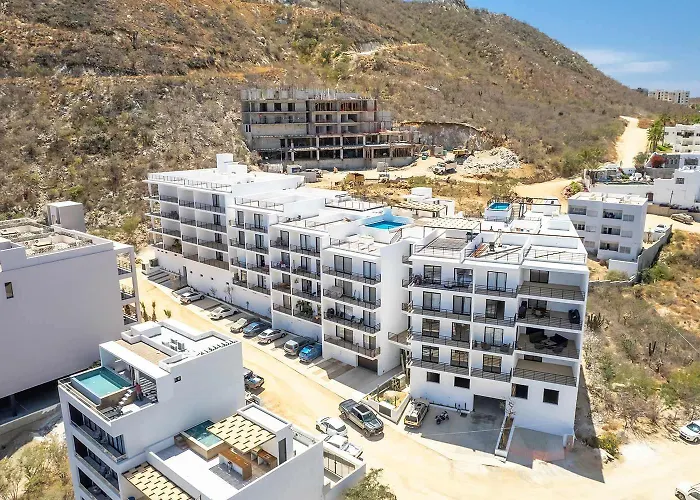 Amazing 2br With Rooftop Pool - Bbq